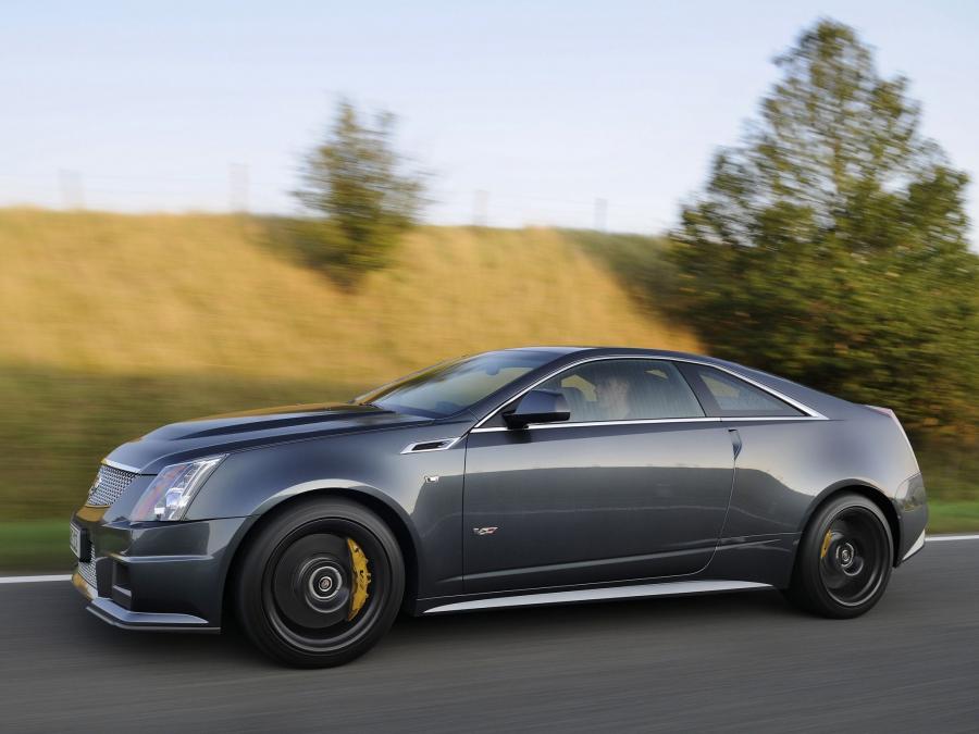 Cadillac CTS-V Coupe Black Diamond 2011 года  (EU) (фото 2 из 14)